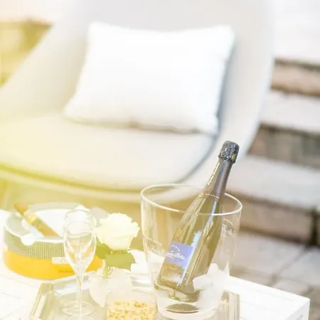 Pavillon Bastille Hotel 3*